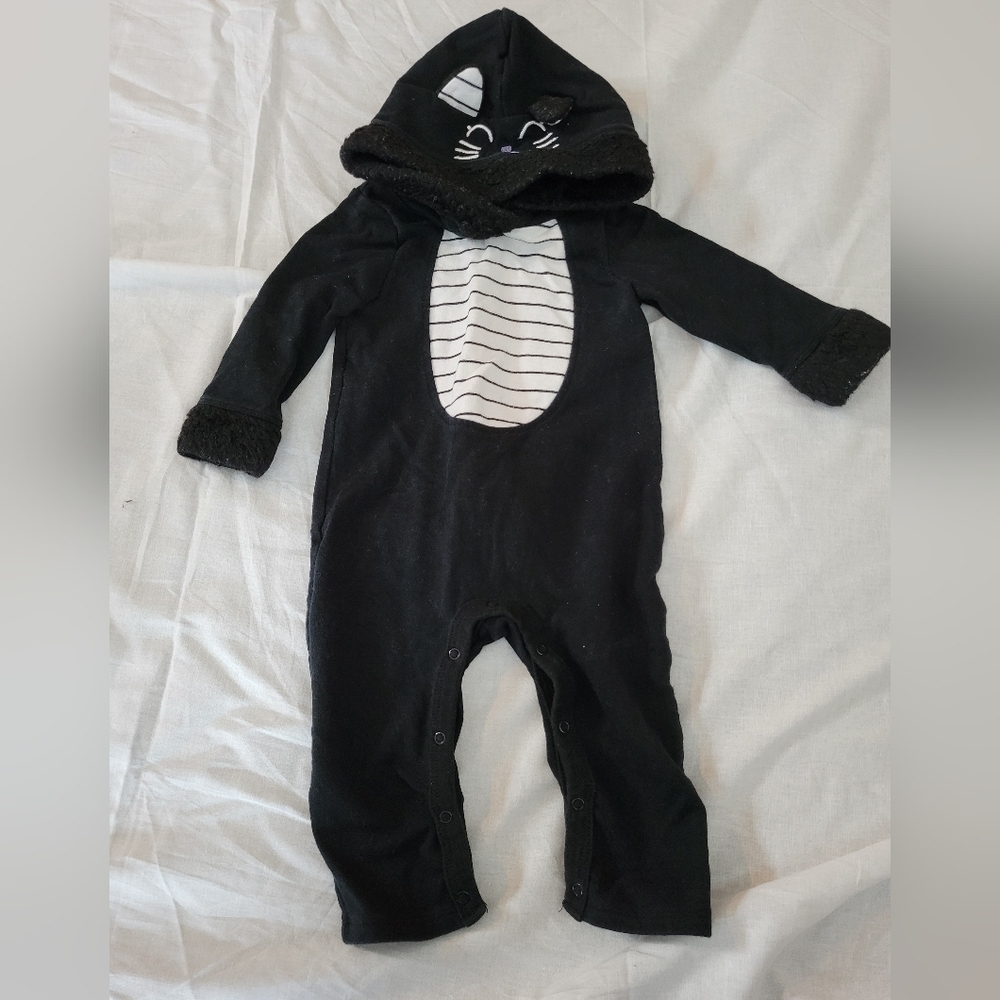 Cat & Jack black cat 1pc snap bottom outfit 6-9m